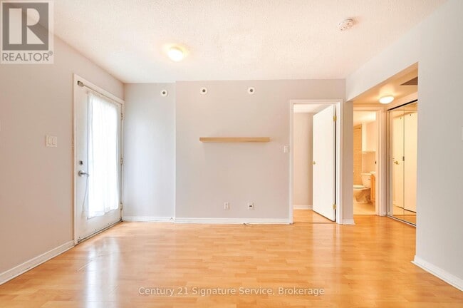 Photo du bâtiment - 26 Western Battery Rd