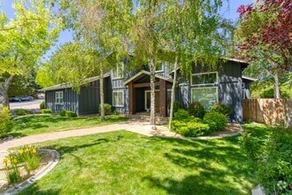 Building Photo - 3701 Ranchview Ct