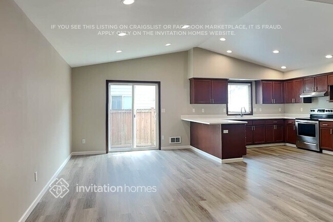 Foto del edificio - 14723 46th Ave NE