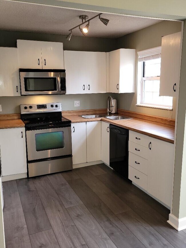 Foto del edificio - 1548 E Swan Cir