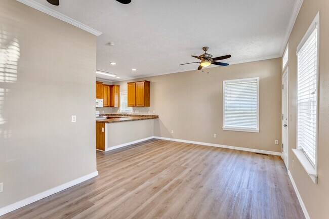 Foto del edificio - 2400 Felicity St