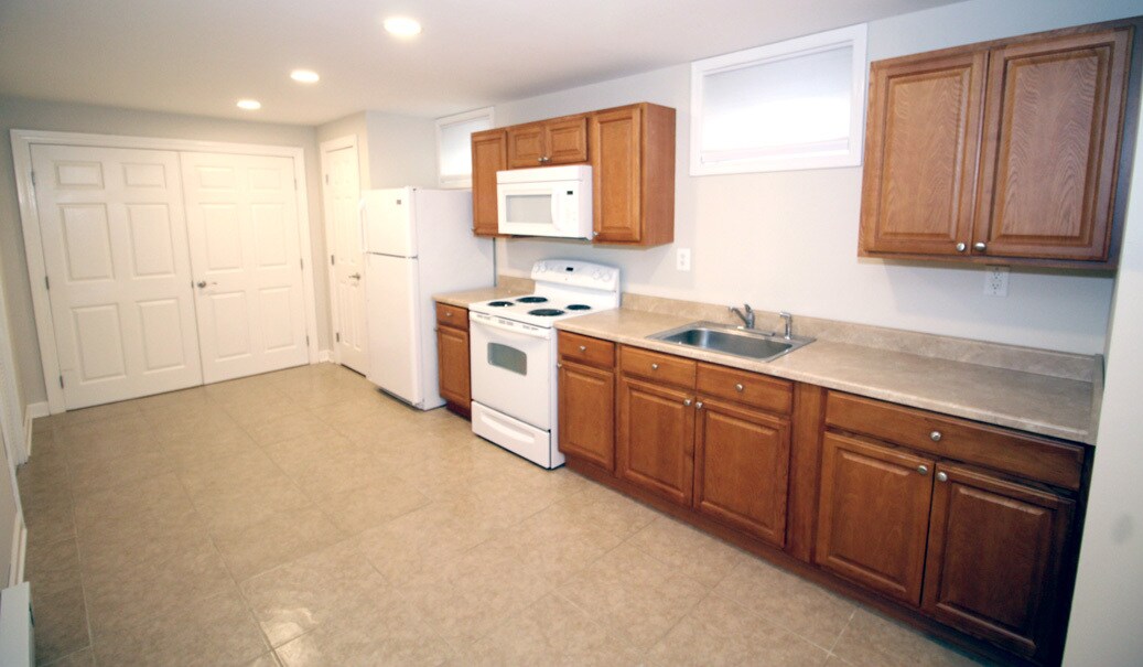 Eat in kitchen - 1029 Rathbun Ave