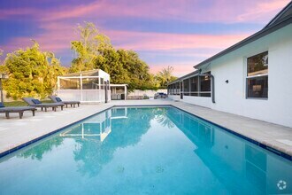 Building Photo - 183 Sunflower Cir
