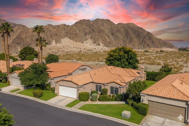 Building Photo - 48137 Vista Cielo