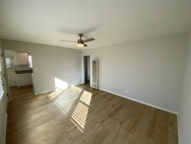 Building Photo - 14320 Condon Ave