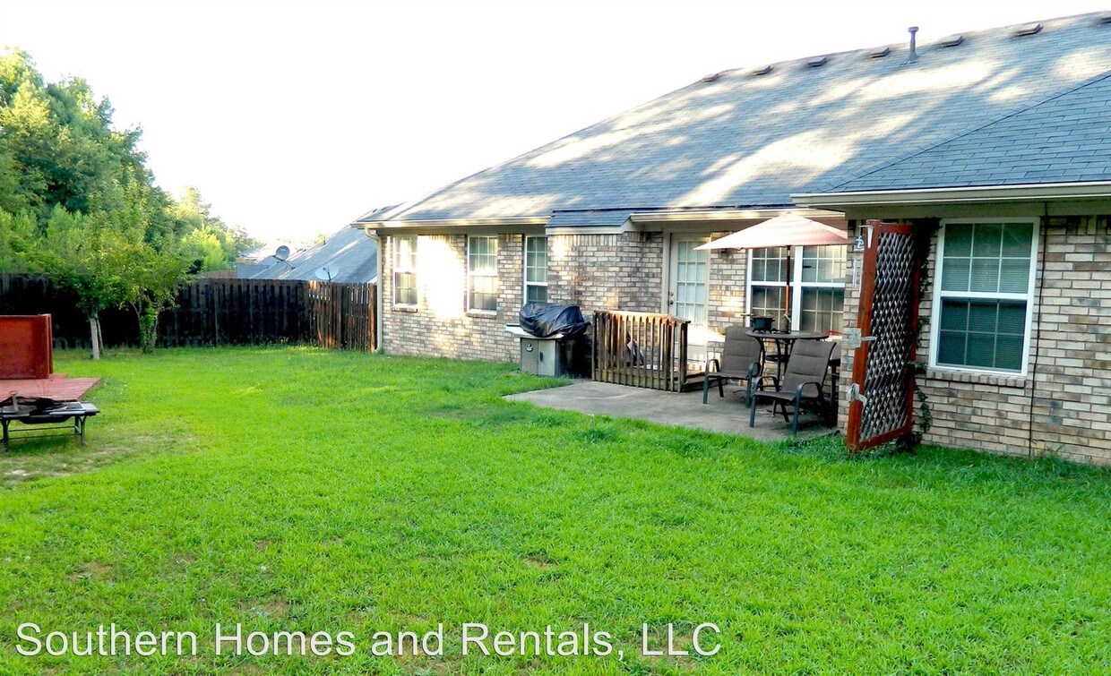 Building Photo - 2905 Galahad Way
