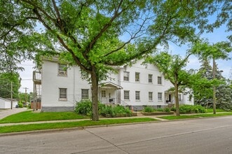 Building Photo - 3111 E 31st St