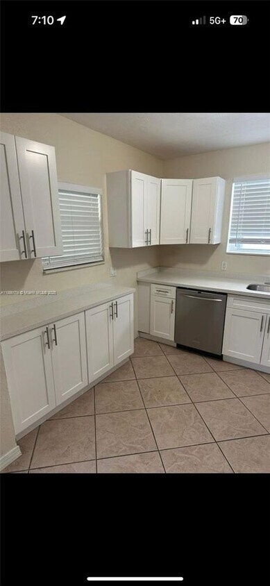 Foto principal - 1820 Scott St