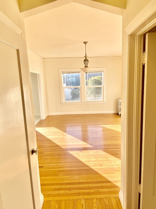 Building Photo - 2715 Cabrillo