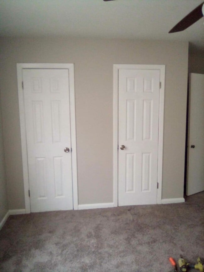 Building Photo - Completely Renovated property perfect for ...