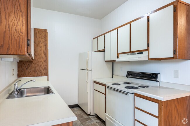 1 habitación, 1 baño - 500 pies cuadrados - Cocina - Cardinal Apartments