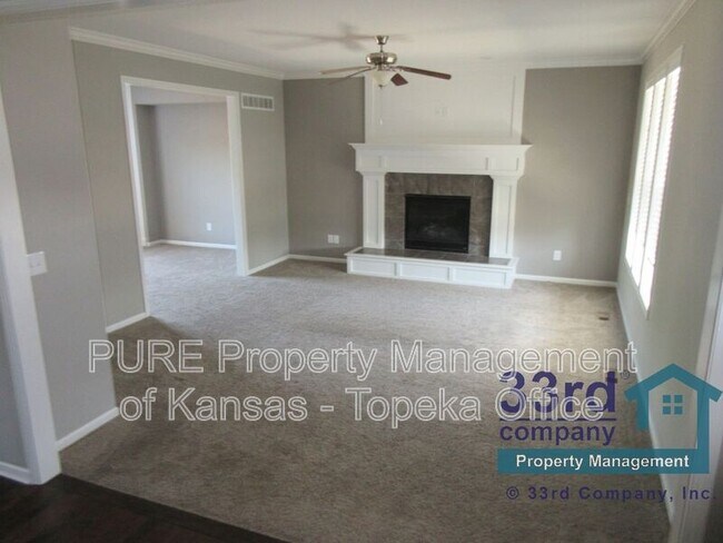 Foto del edificio - 9548 Roundtree St