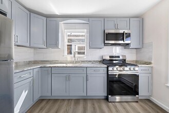 Building Photo - 35 W 23rd St