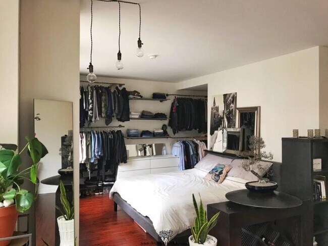 Foto del edificio - 3 bedroom in NEW YORK NY 10038