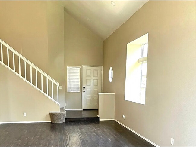 Building Photo - 11484 Millpond Rd