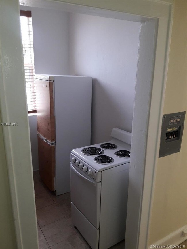 Foto del edificio - 1644 SW 4th St