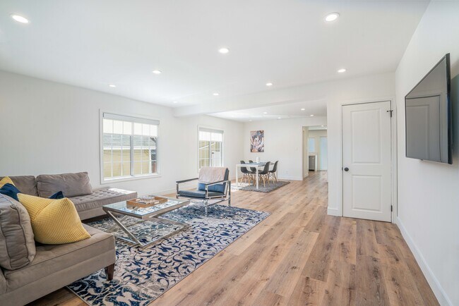 Foto del edificio - 1311 Talmadge St