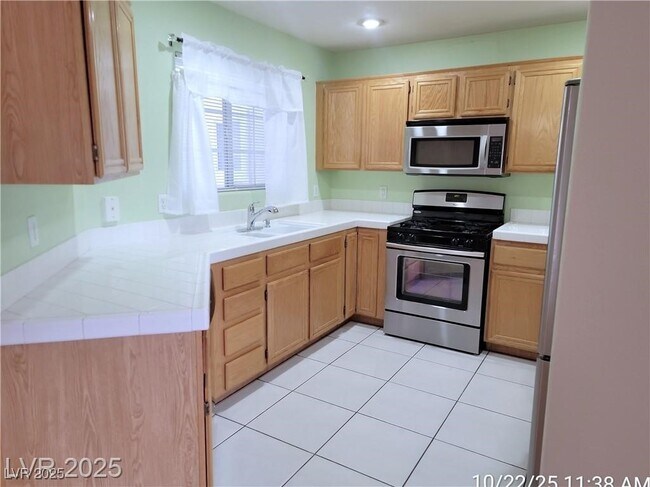 Foto del edificio - 1987 Cutlass Dr