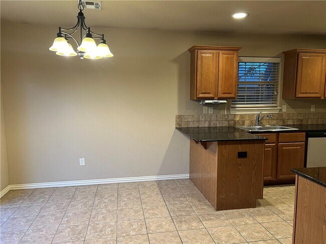 Foto del edificio - 4180 W Spring House Dr