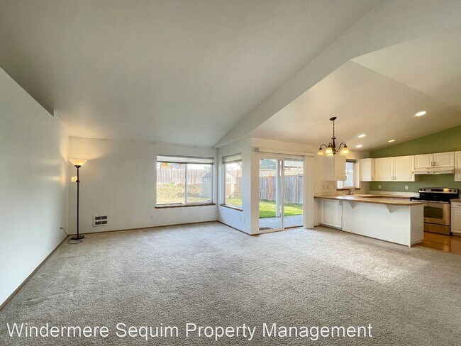 Foto del edificio - 2 br, 2 bath House - 251 Independence Dr.