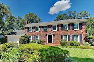Building Photo - 3770 Fox Hills Dr SE