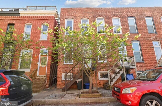 Building Photo - 627 Harvey St