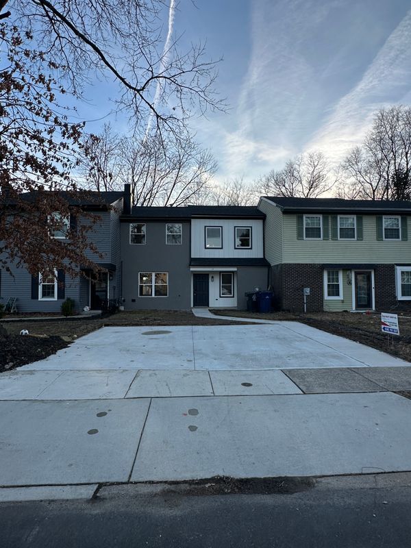 Primary Photo - 14 Buttonwood Rd