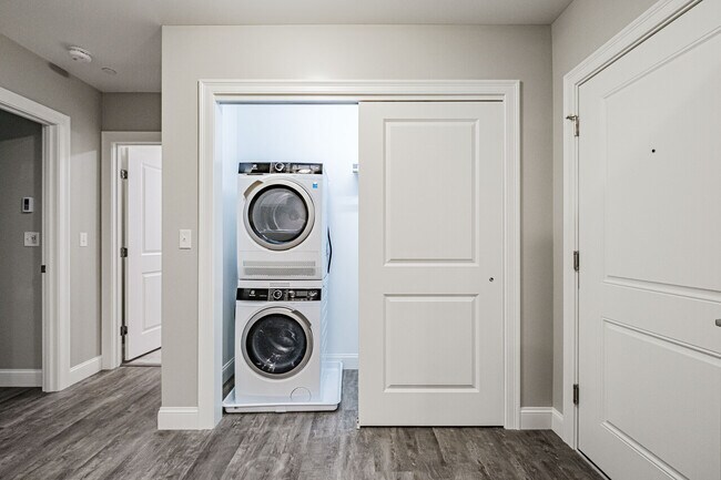 Foto del edificio - Lakewood Apartments- 14 Eco Way