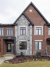 Building Photo - 579 Wedgewood Dr