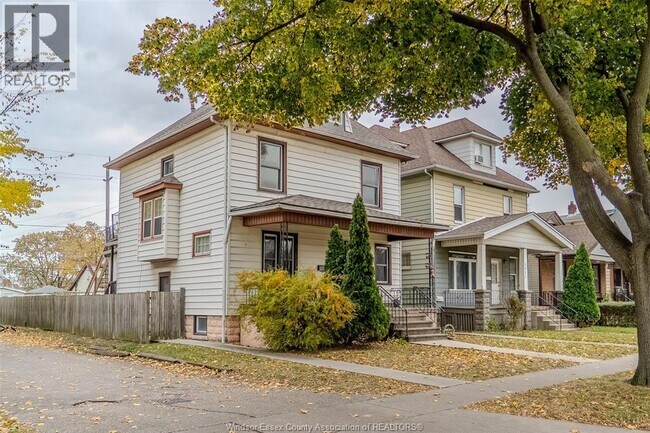 Photo du bâtiment - 1086 Howard Ave