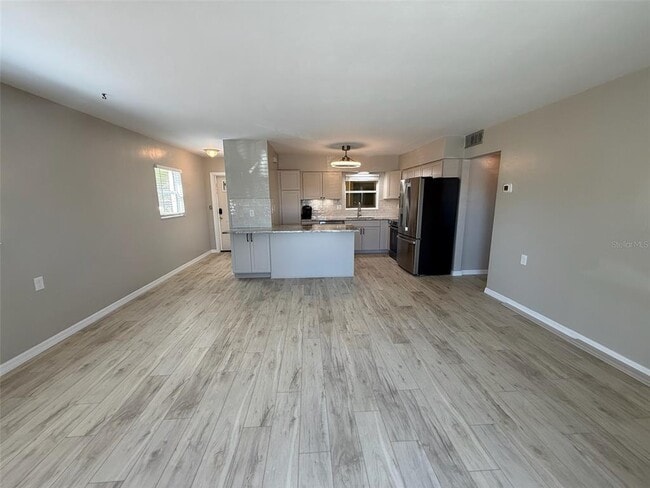 Building Photo - 175 55th Ave