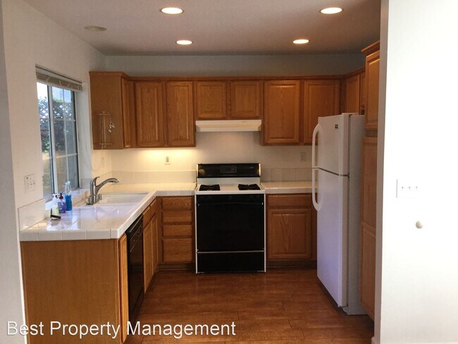 Foto del edificio - 4 br, 2.5 bath House - 38862 Litchfield Cir