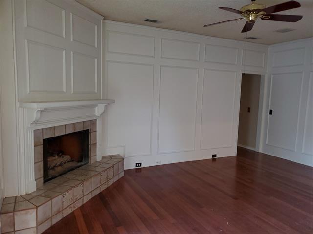 Building Photo - 804 Sandy Creek Dr