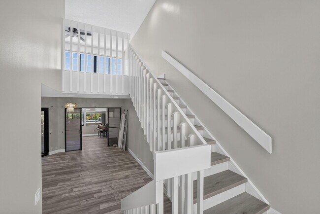 Building Photo - 11908 Glenmore Dr