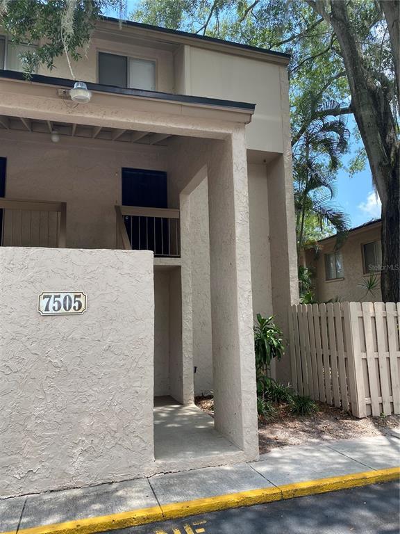 Foto del edificio - 7505 Pitch Pine Cir