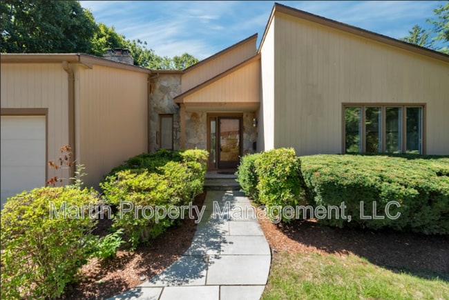 Photo - 52 Rayburn Rd House