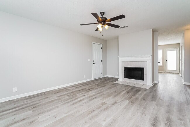 Building Photo - 1225 Akins Ridge Dr