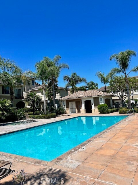 Building Photo - 3302 Orangewood