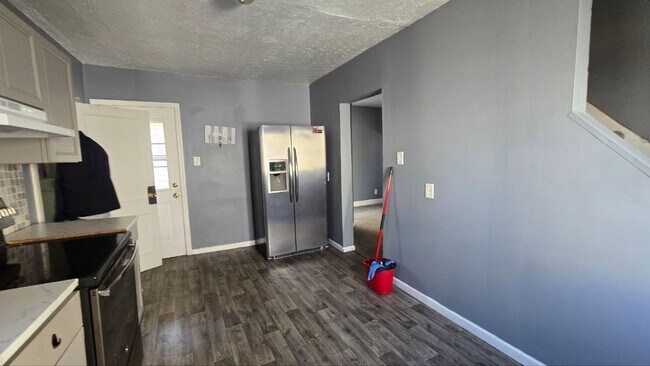 Foto del edificio - 3 bedroom  Single Family | Section 8 and E...