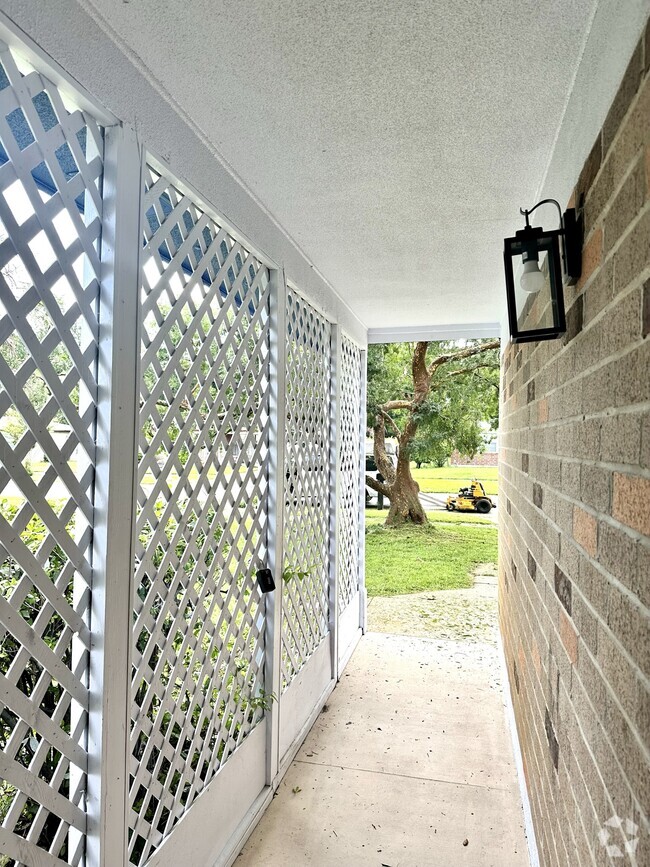 Laurel Hills Apartments under 2,500 Jacksonville, FL 4 Rentals