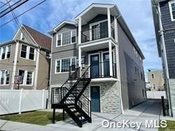 Foto principal - 3 bedroom in Arverne NY 11692