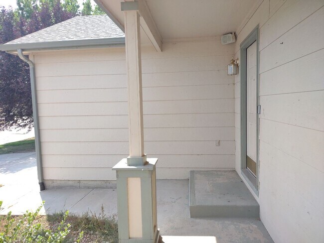 Building Photo - 4 br, 3 bath House - 8312 Hurley Drive