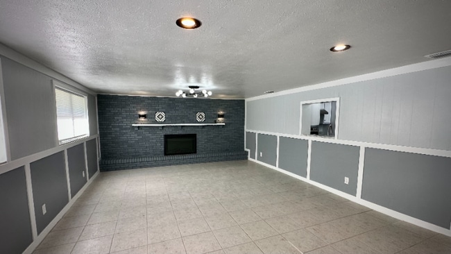 Photo - 11031 Circle S Rd House