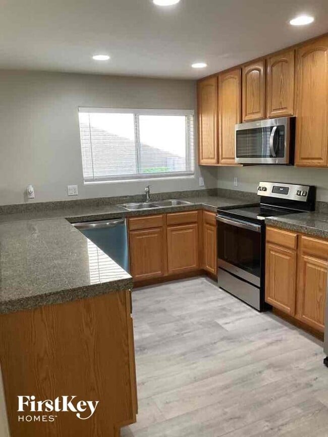 Building Photo - 2741 N Neruda Ln