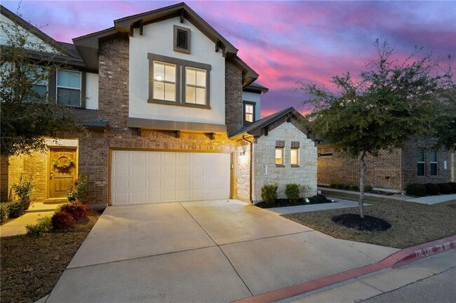 Foto del edificio - 2214 S Lakeline Blvd