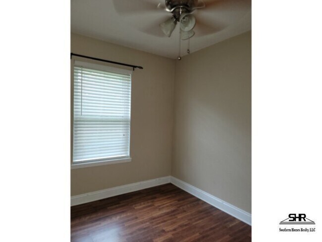 Foto del edificio - 7511 Frank Reeder Rd