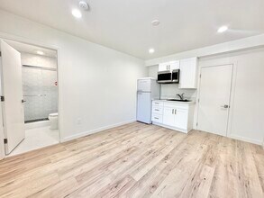 Building Photo - 3742 Westwood Blvd