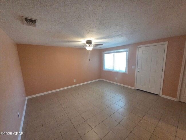 Building Photo - 6216 Pridgen St