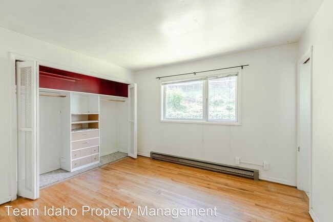 Building Photo - 5 br, 2 bath House - 1118 King Road