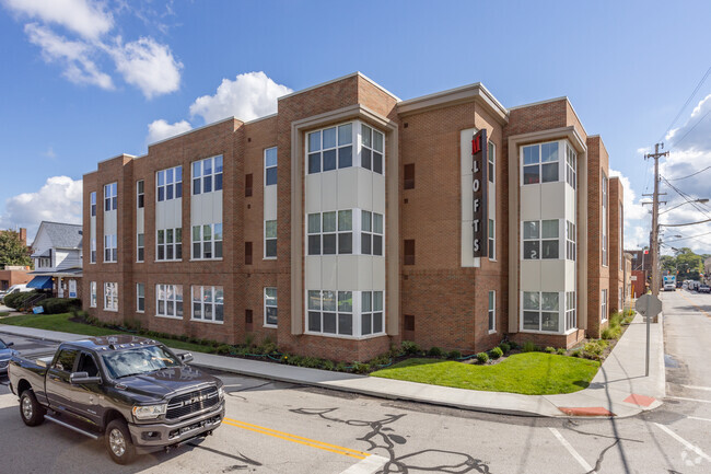 Building Photo - M Lofts